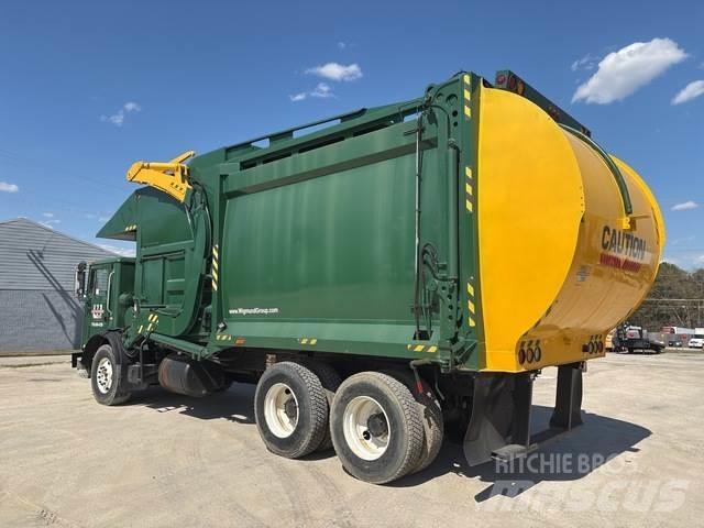 Mack MR690S Waste trucks
