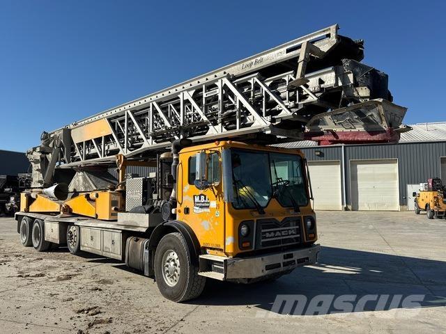 Mack MRU613 Concrete pumps