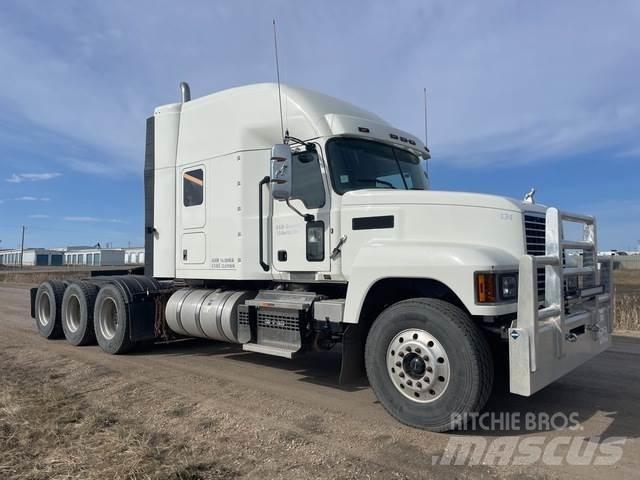 Mack PI86T Prime Movers