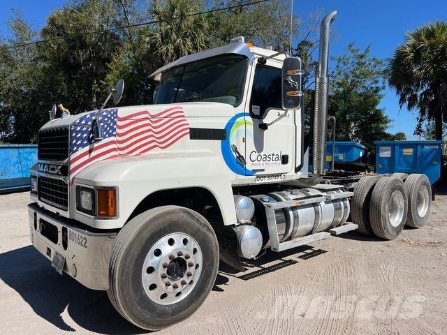 Mack Pinnacle Prime Movers