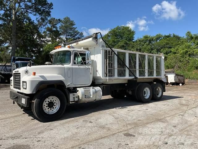 Mack RD600 Tipper trucks