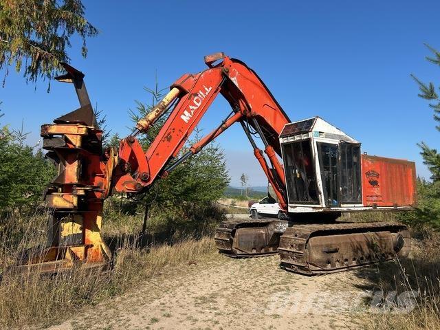 Madill 3200B Feller bunchers