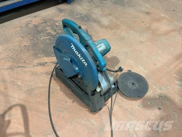 Makita  Chainsaws and clearing saws