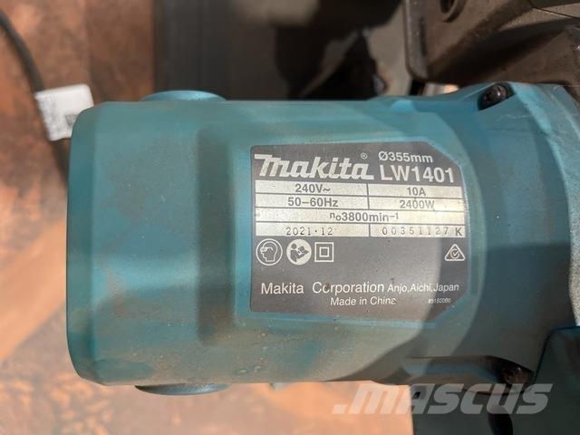 Makita  Chainsaws and clearing saws