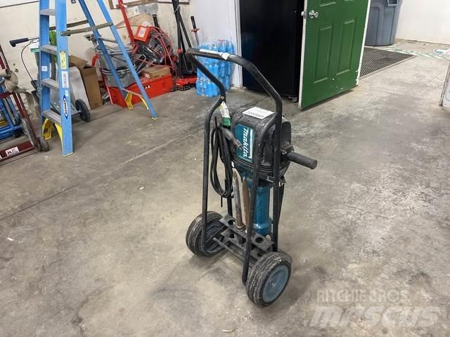 Makita HM1812 Other