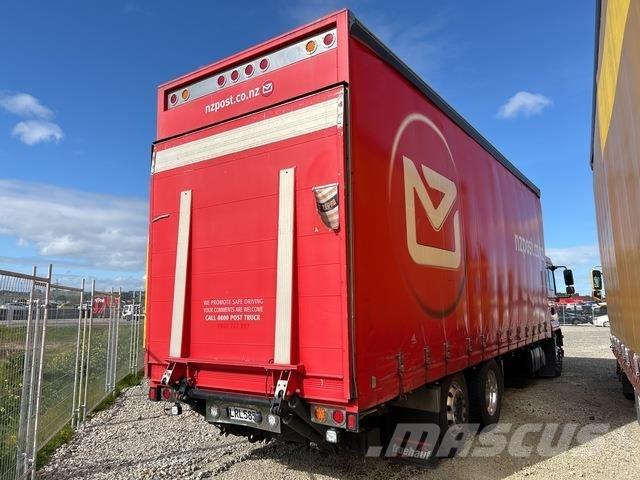MAN TGM 18.340 Curtain sider trucks