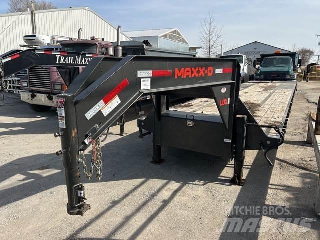 Maxey  Car carrier