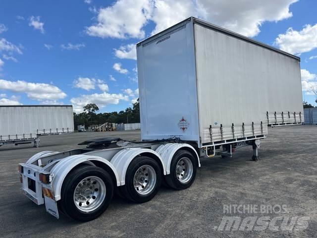 MaxiTrans  Curtainsider trailers