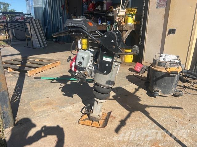 MBW R422 Tampers