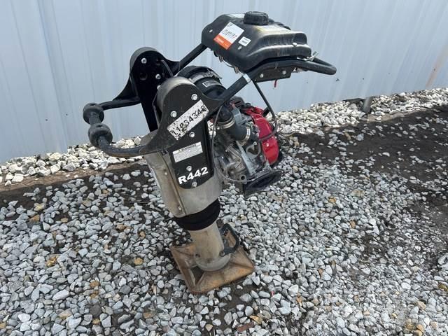 MBW R442 Tampers
