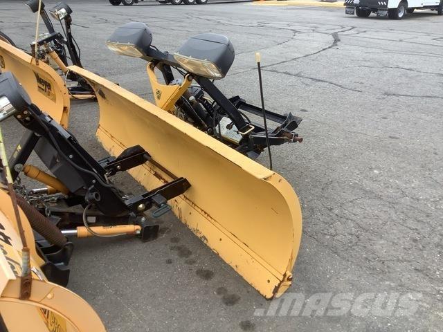 Meyer LP-8.0 Snow blades and plows
