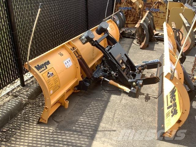 Meyer LP-9.0 Snow blades and plows