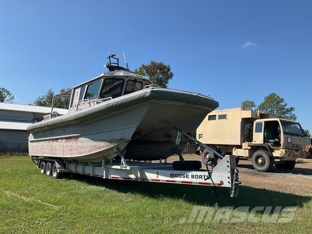  Moose M2-35 Work boats / barges