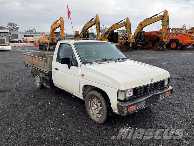 Nissan Navara Pick up/Dropside