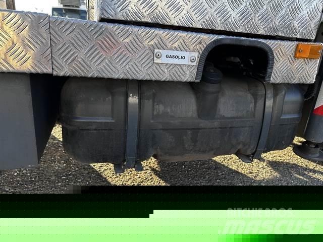 Nissan NT400 Truck mounted platforms