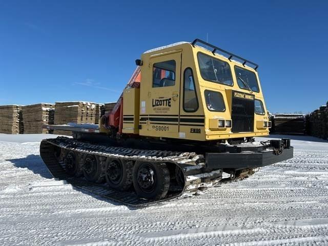 Nodwell FN110 Track mounted cranes