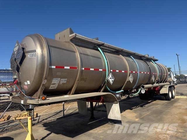  Nova Tanker trailers