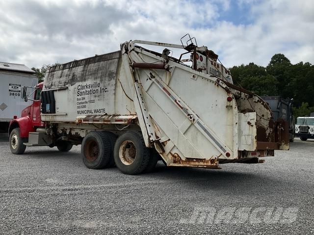 Peterbilt 330 Waste trucks