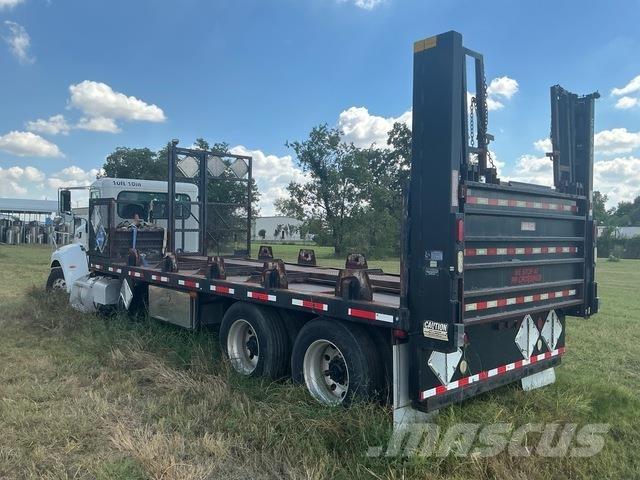 Peterbilt 348 Flatbed / Dropside trucks
