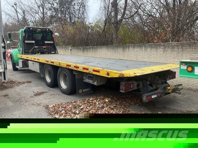 Peterbilt 348 Recovery vehicles
