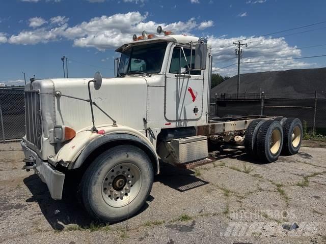 Peterbilt 357 Prime Movers