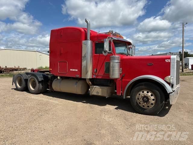 Peterbilt 379 Prime Movers