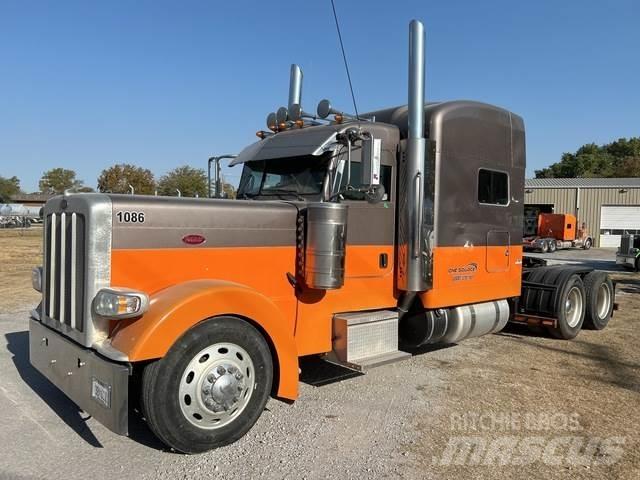 Peterbilt 379 Prime Movers