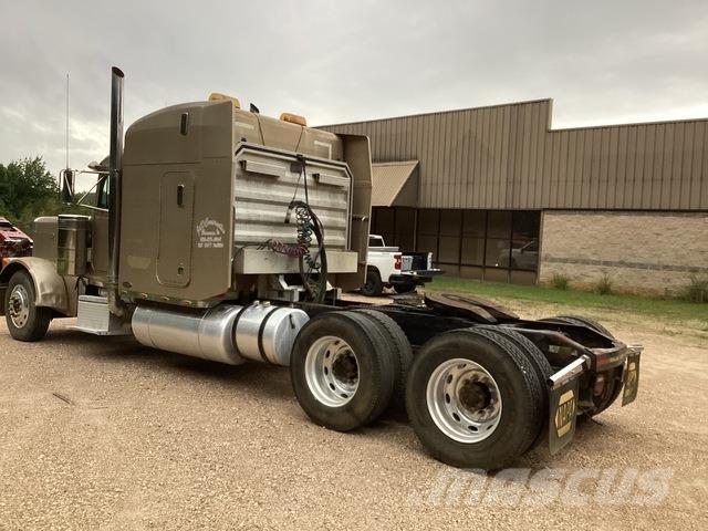 Peterbilt 379 Prime Movers