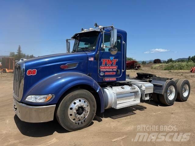 Peterbilt 386 Prime Movers