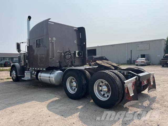 Peterbilt 389 Prime Movers
