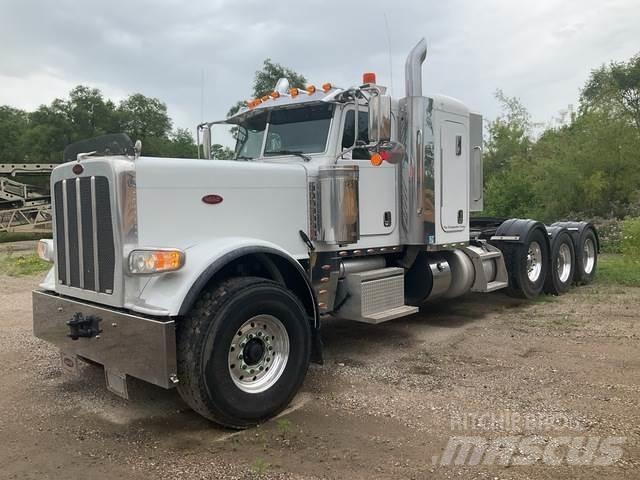 Peterbilt 389 Prime Movers