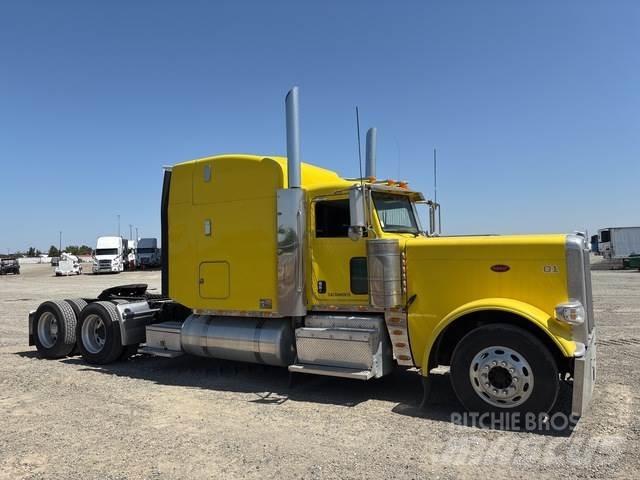 Peterbilt 389 Prime Movers