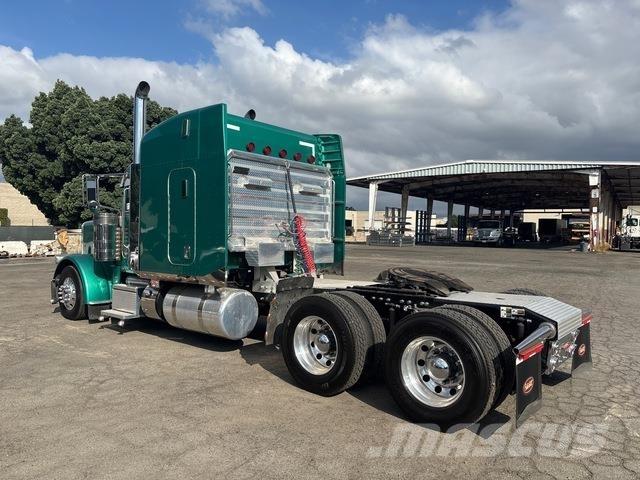 Peterbilt 389 Prime Movers