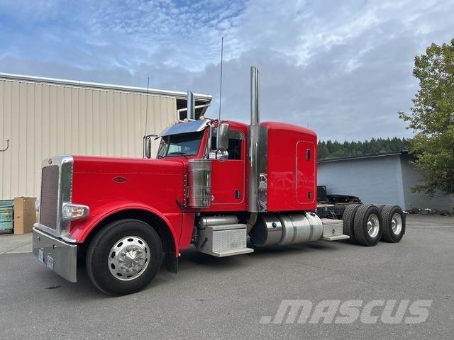 Peterbilt 389 Prime Movers