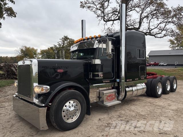 Peterbilt 389 Prime Movers