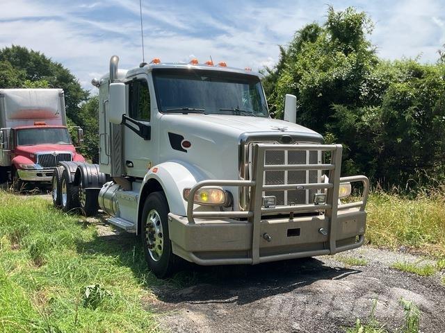 Peterbilt 567 Prime Movers