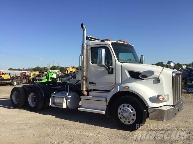 Peterbilt 567 Prime Movers