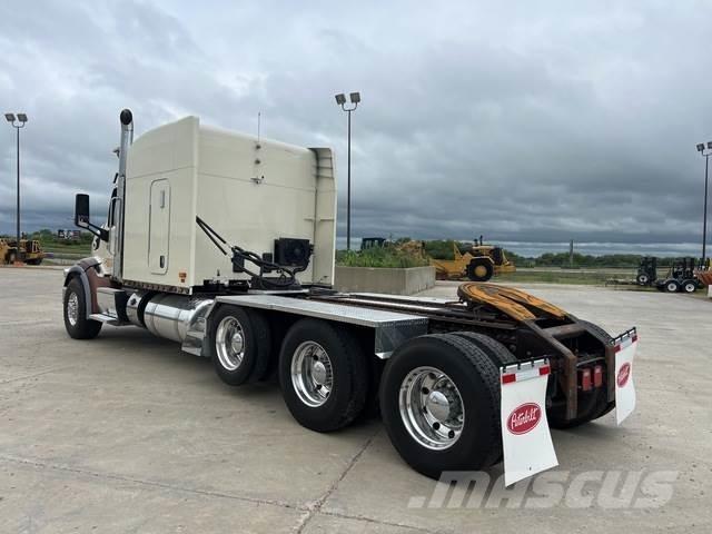 Peterbilt 567 Prime Movers