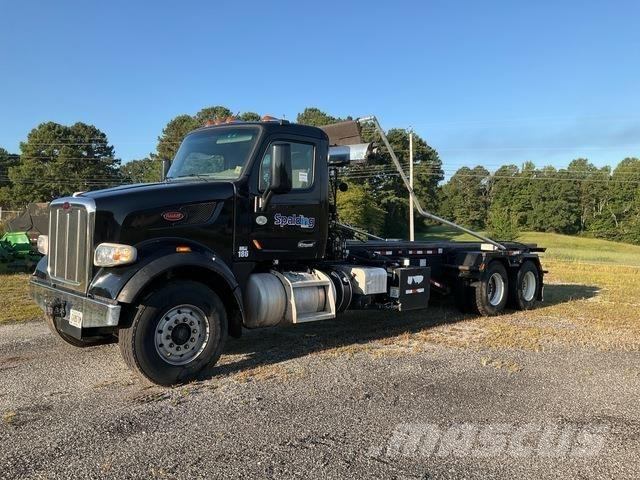 Peterbilt 567 Skip bin truck