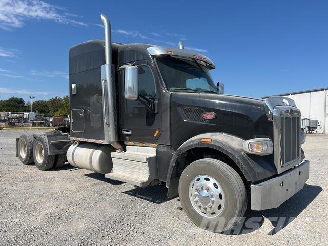 Peterbilt 567 Prime Movers
