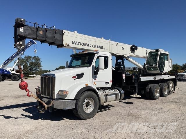 Peterbilt 567 Track mounted cranes