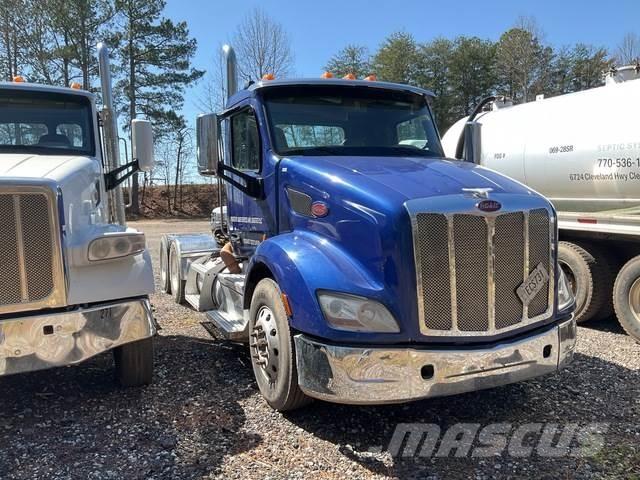 Peterbilt 579 Prime Movers