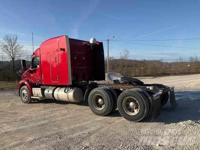 Peterbilt 579 Prime Movers