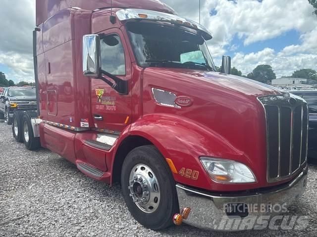 Peterbilt 579 Prime Movers