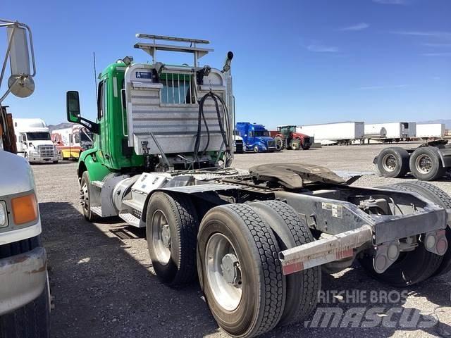 Peterbilt 579 Prime Movers