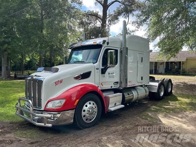 Peterbilt 579 Prime Movers