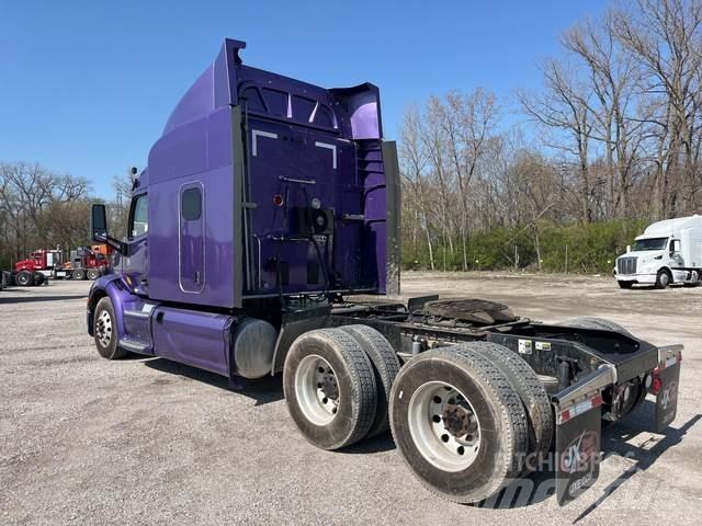 Peterbilt 579 Prime Movers