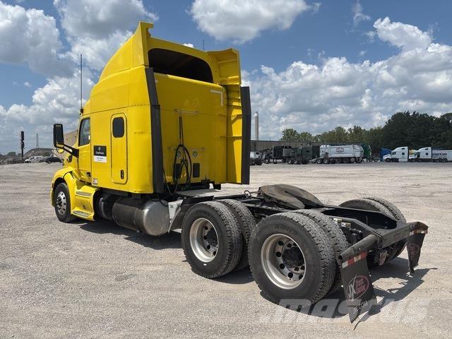 Peterbilt 579 Prime Movers