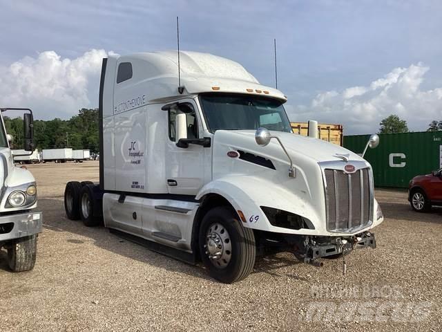 Peterbilt 579 Prime Movers