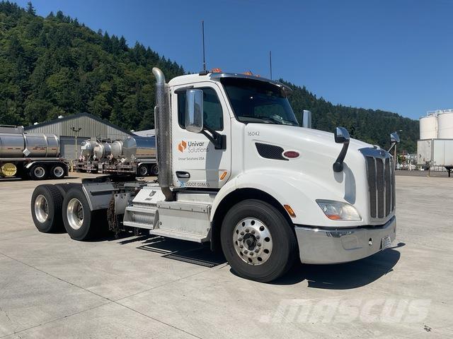 Peterbilt 579 Prime Movers